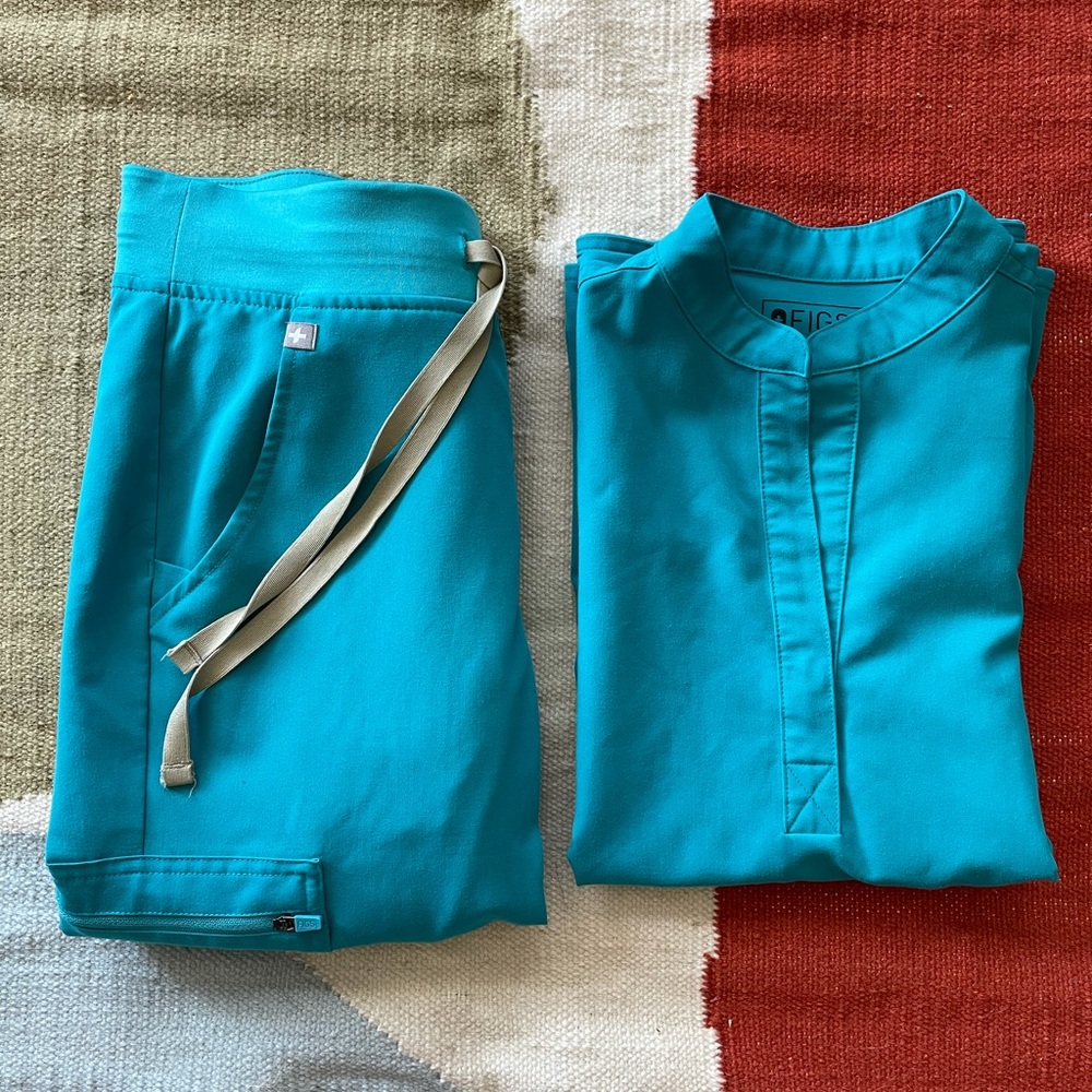 Figs Teal Set